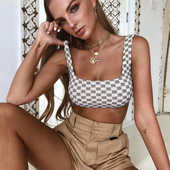 Tops - LAST ONE! crop top✨